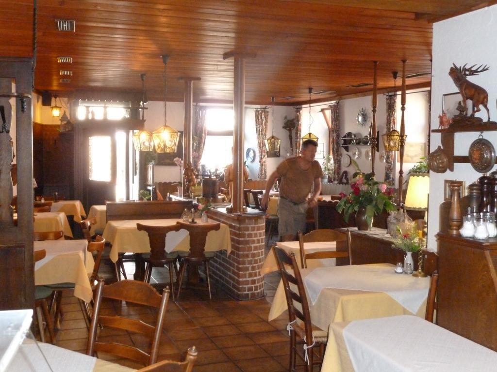 Gasthaus Zum Hirschen Staufen im Breisgau Ngoại thất bức ảnh